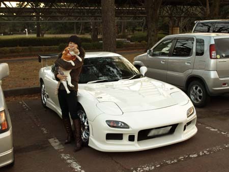 1 ワタナベ&マイケルFDの前で.jpg
