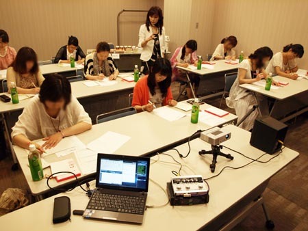 1 金沢ワーク中.jpg