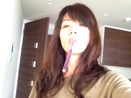 1Facebook 寝起きハミガキワタナベ.jpg